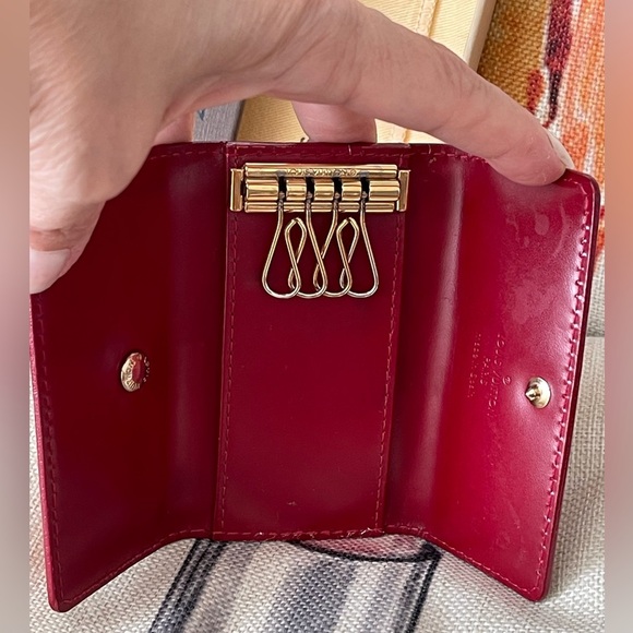 ⭐️COA⭐️LOUIS VUITTON  Vernis 4 Key Holder Monogram W/Box & Dustbag⭐️💯Authentic - Picture 7 of 10